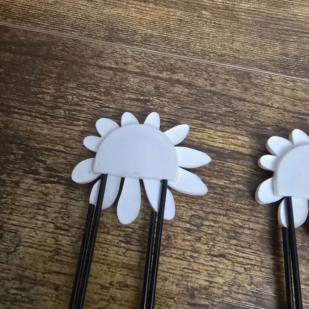 4 Butterfly and Daisy Large Paperclip Bookmark Set